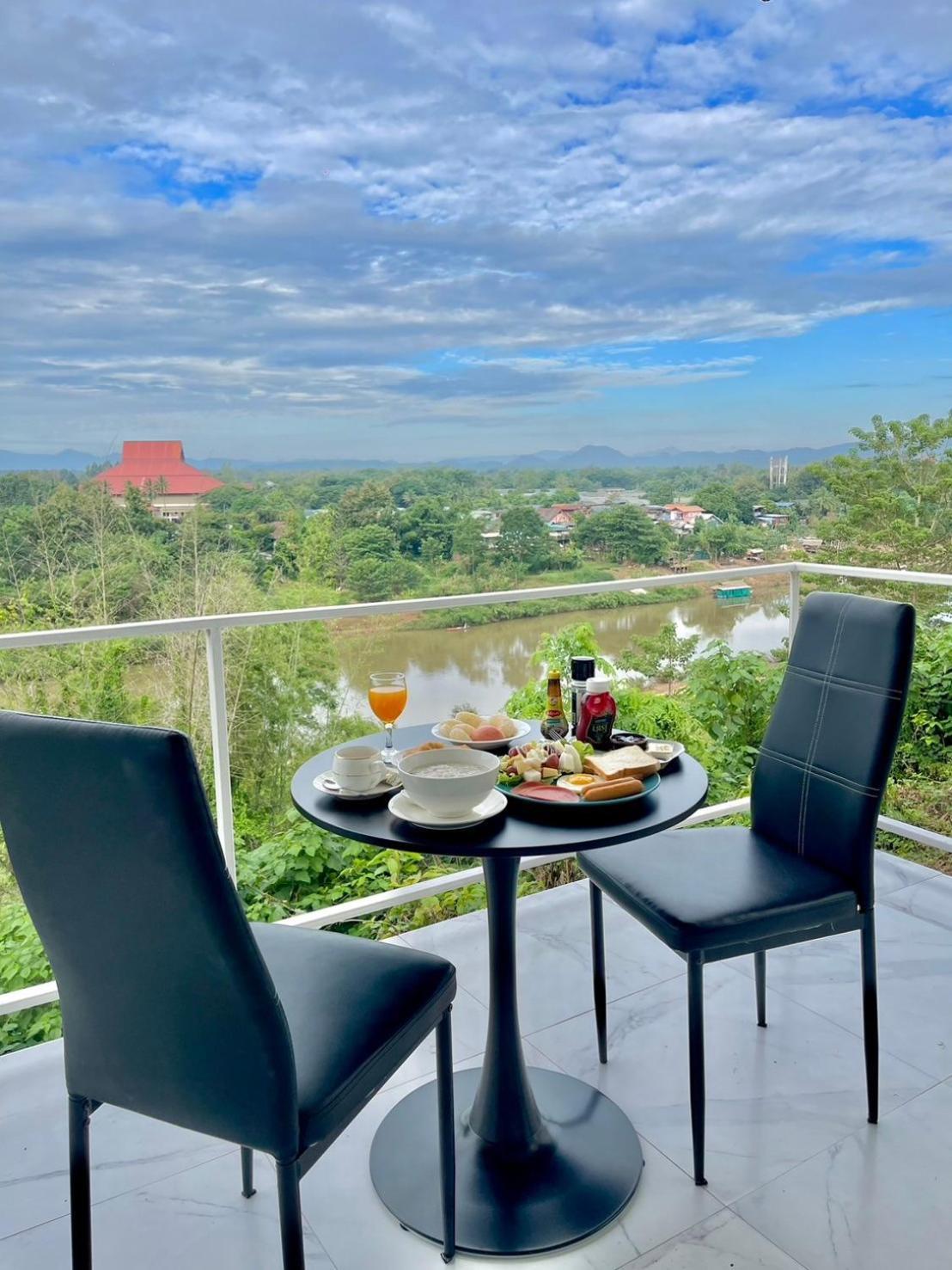 River Valley Resort แอทน่าน Exterior photo